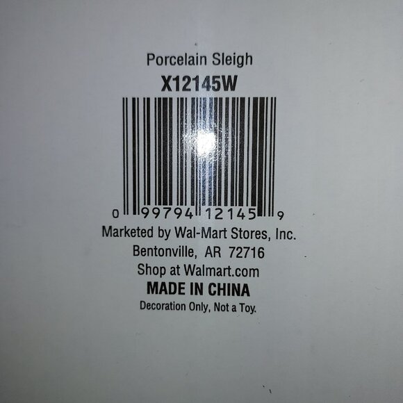 Holiday Time Porcelain Christmas Sleigh With Gold Trim Red Poinsettias NWT - Picture 3 of 3